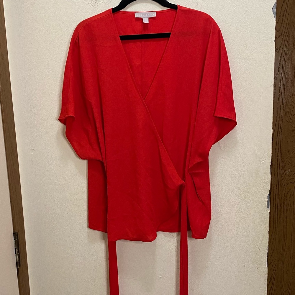 Chelsea 28 NWT red wrap short sleeve blouse top size S
